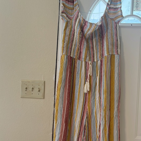 Multi Color jumpsuit - Picture 2 of 3